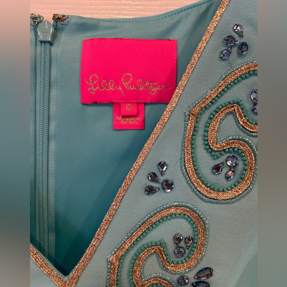 Lilly pulitzer dress, size zero, blue with decorative front.